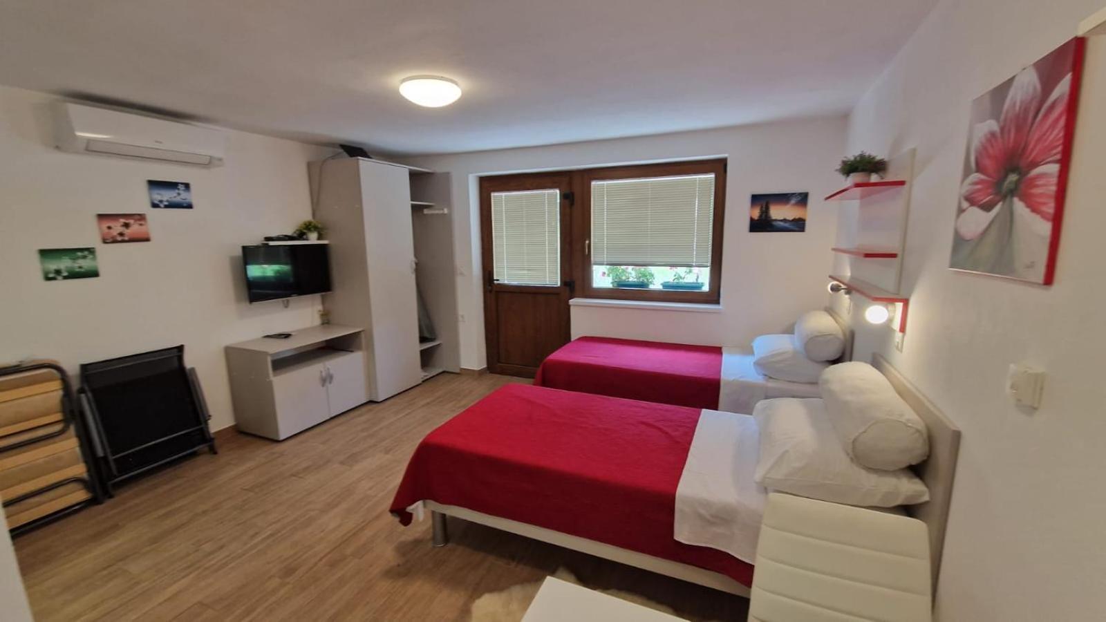 Plitvice Zg Apartman Smoljanac Kültér fotó